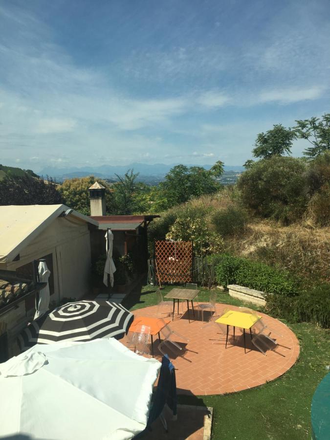 Colle Dei Falchi Guest House Fermo Exterior foto